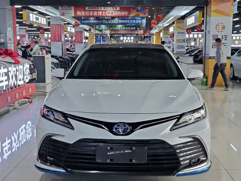 Toyota Toyota Camry 2021 Hybrid 2.5HG Luxury Edition 2022 - thumbnail 2