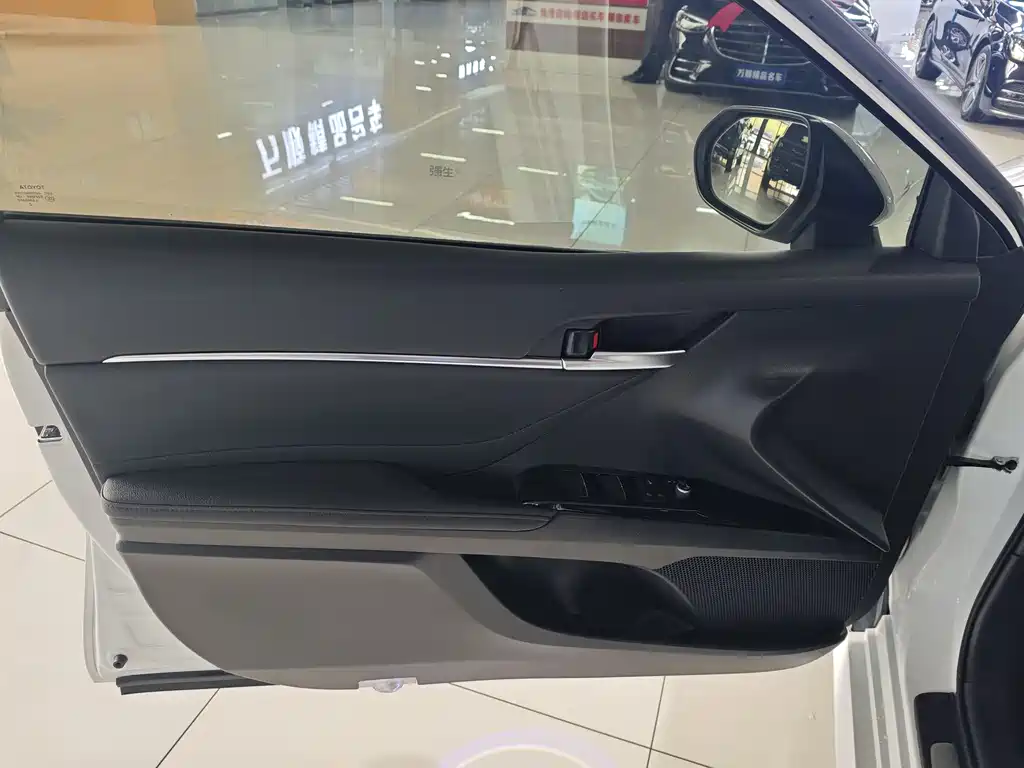 Toyota Toyota Camry 2021 Hybrid 2.5HG Luxury Edition 2022 - thumbnail 11