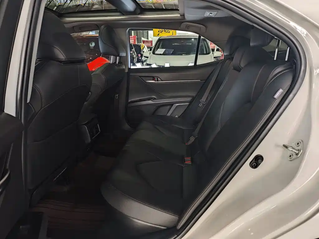 Toyota Toyota Camry 2021 Hybrid 2.5HG Luxury Edition 2022 - thumbnail 12