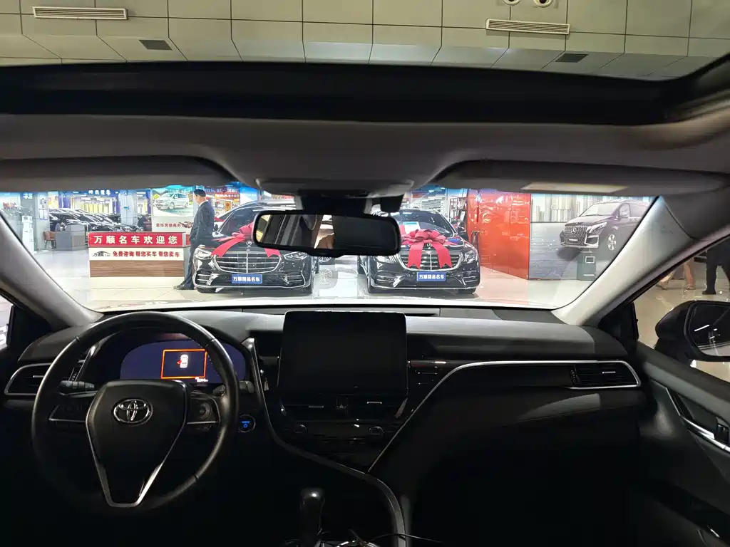 Toyota Toyota Camry 2021 Hybrid 2.5HG Luxury Edition 2022 - thumbnail 13