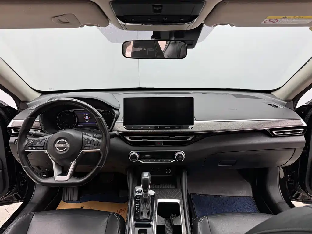 Nissan Nissan Altima 2022 2.0L XL-TLS Premium Edition 2023 - thumbnail 19