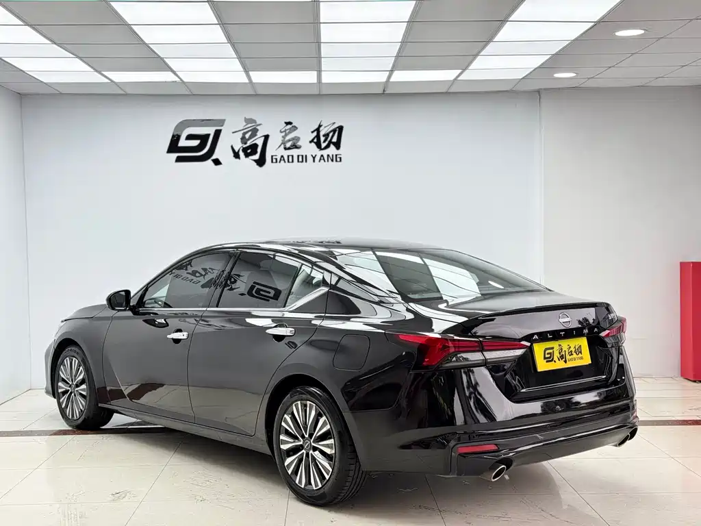 Nissan Nissan Altima 2022 2.0L XL-TLS Premium Edition 2023 - thumbnail 28