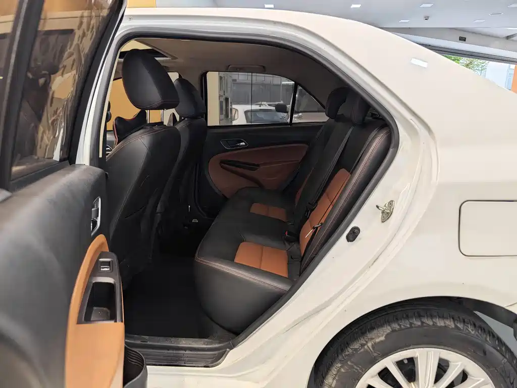 Geely Auto Geely Emgrand EC7 2016 1.5L Manual Elite 2019 - thumbnail 21