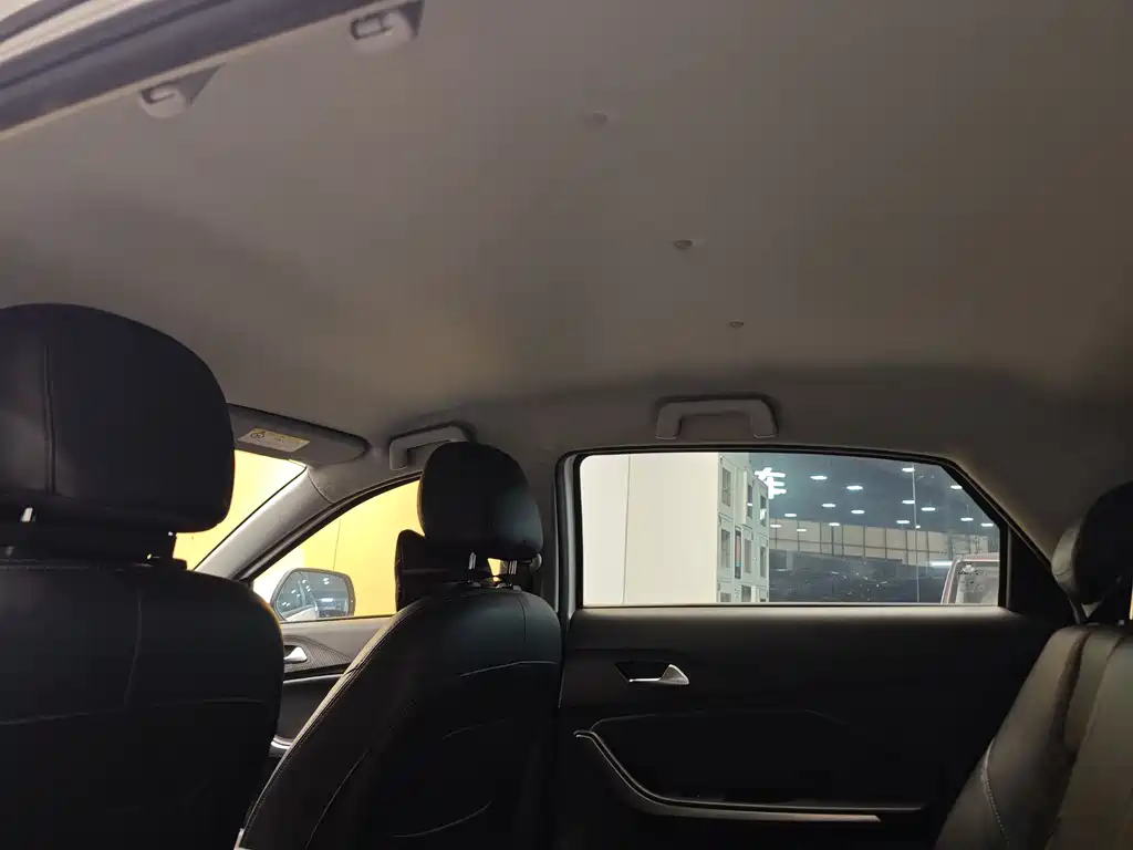 Chery Tiggo 3x 2018 1.5L Automatic Elite Edition 2019 - thumbnail 22