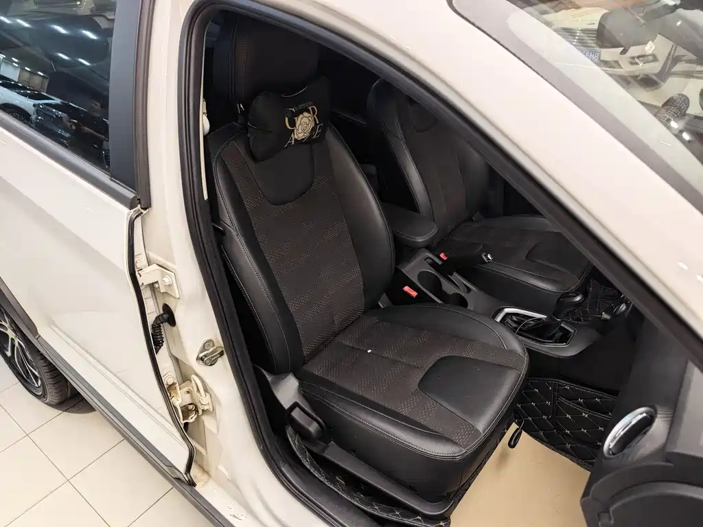 Chery Tiggo 3x 2018 1.5L Automatic Elite Edition 2019 - thumbnail 30