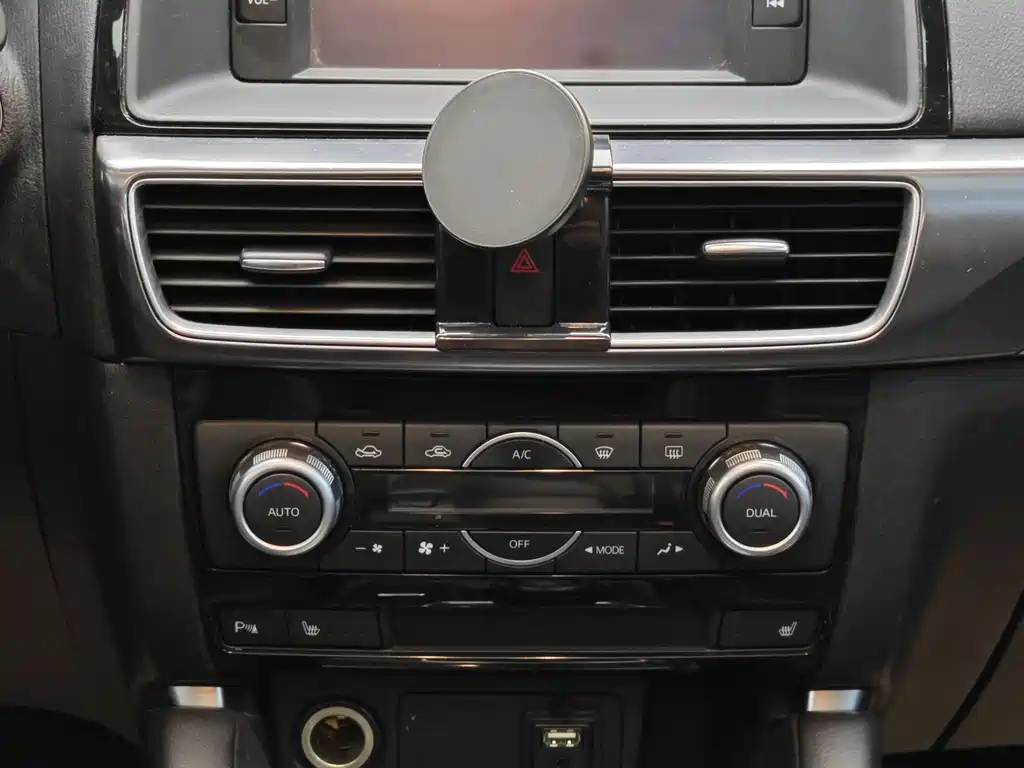 Mazda Mazda CX-5 2015 2.5L Automatic AWD Premium 2015 - thumbnail 16