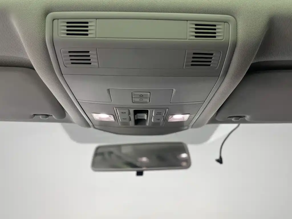 Volkswagen T-ROC 2022 280TSI DSG Front-Wheel Drive Comfort Plus 2023 - thumbnail 8