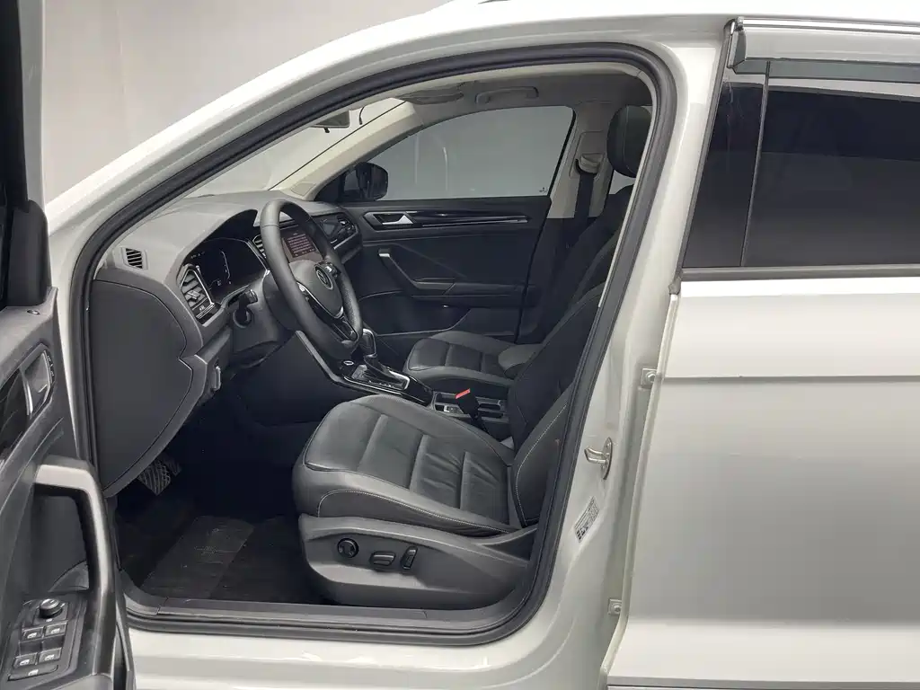 Volkswagen T-ROC 2022 280TSI DSG Front-Wheel Drive Comfort Plus 2023 - thumbnail 16