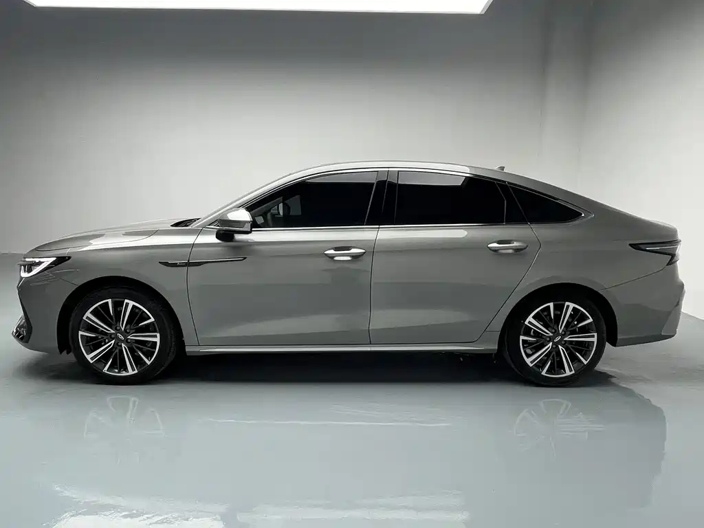 Chery Arrizo 8 2022 1.6T DCT Elegant 2024 - thumbnail 11