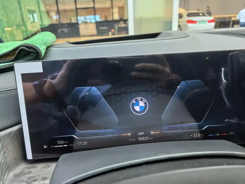 BMW BMW X5 2025 xDrive 30Li M Sport Shadow Night Package 2025 - thumbnail 17