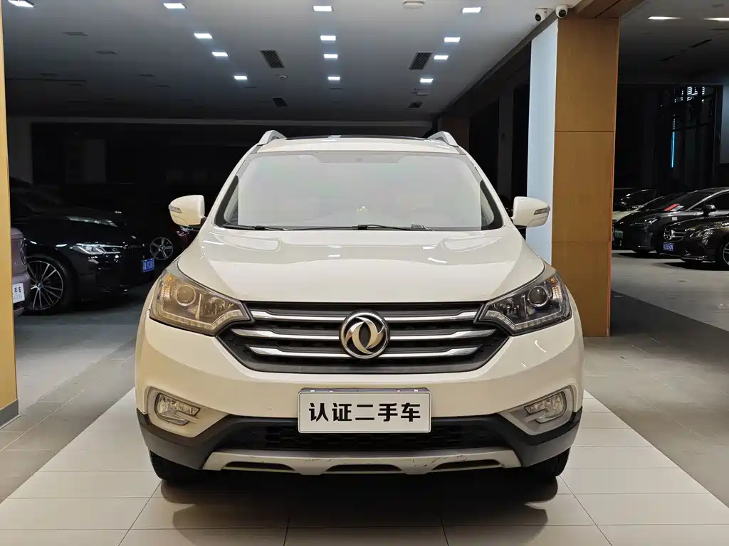 Dongfeng Fengshen DFM AX7 2016 1.4T Manual Intelligent Joy Edition 2017 - thumbnail 3