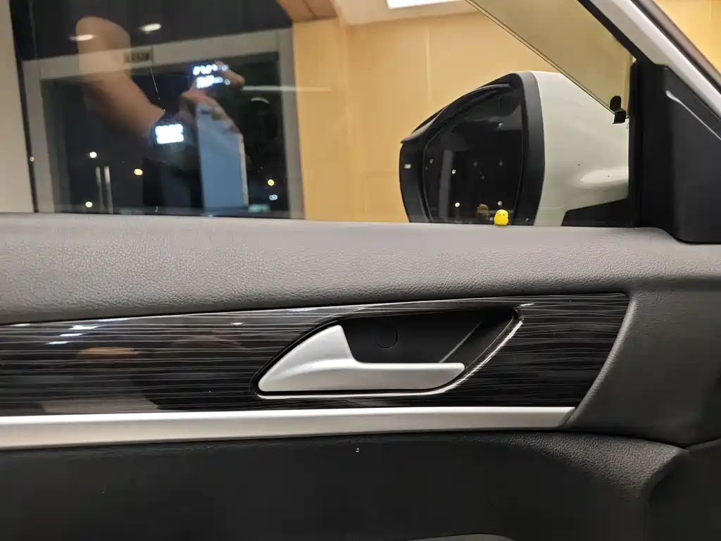 Dongfeng Fengshen DFM AX7 2016 1.4T Manual Intelligent Joy Edition 2017 - thumbnail 8
