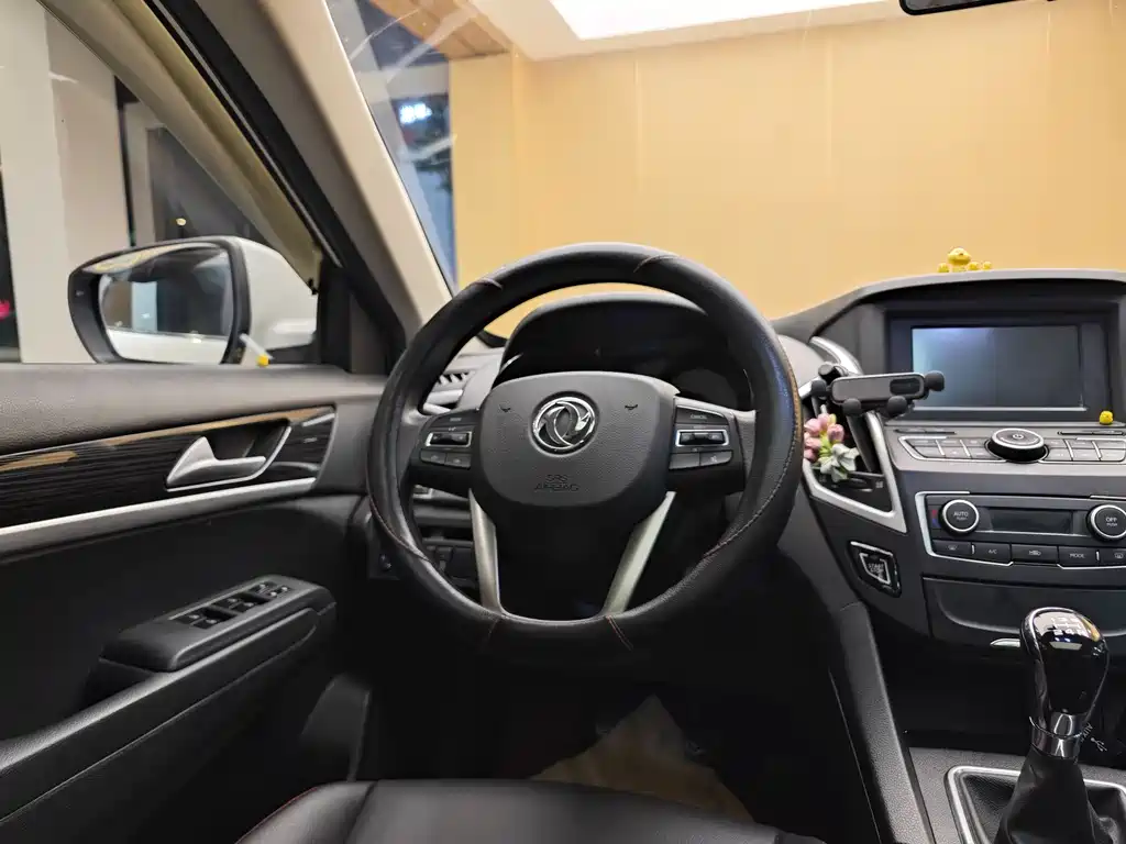 Dongfeng Fengshen DFM AX7 2016 1.4T Manual Intelligent Joy Edition 2017 - thumbnail 14