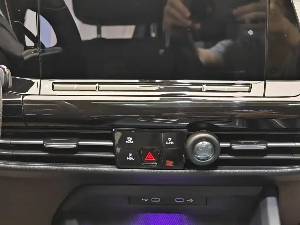 Volkswagen Volkswagen Golf 2021 280TSI DSG R-Line 2021 - thumbnail 16