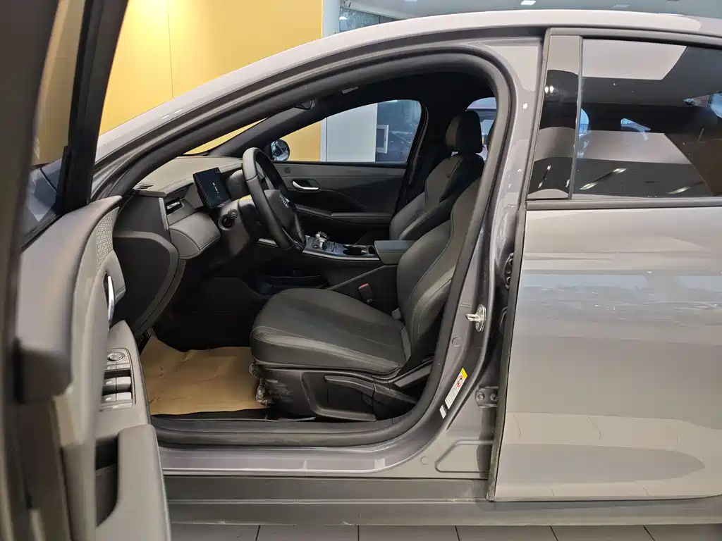BYD BYD Qin PLUS 2024 Glory Edition DM-i 55KM Leading Model 2025 - thumbnail 13