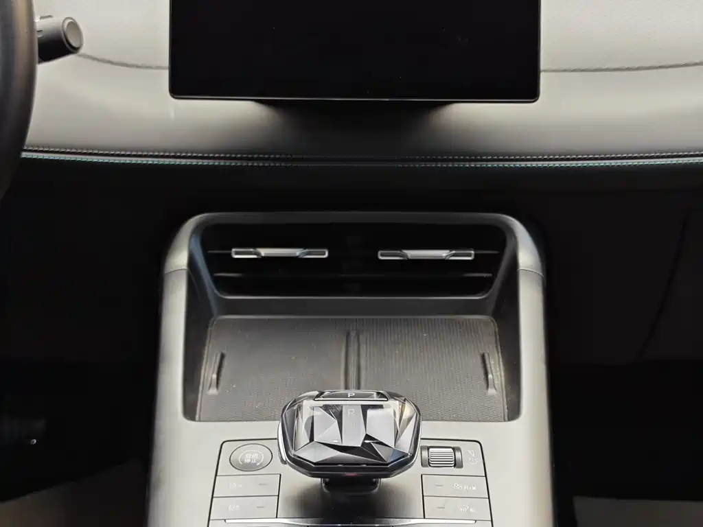 BYD BYD Qin PLUS 2024 Glory Edition DM-i 55KM Leading Model 2025 - thumbnail 18