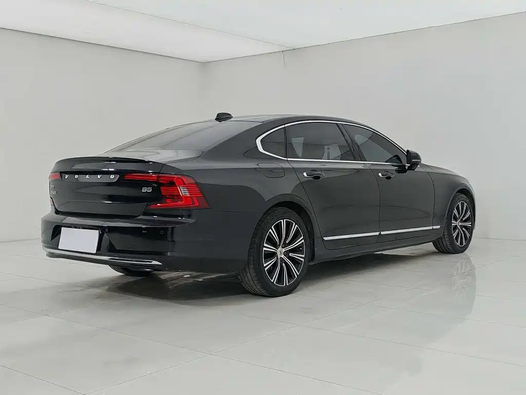 Volvo Volvo S90 2021 B5 Momentum Luxury Edition 2021 - thumbnail 6