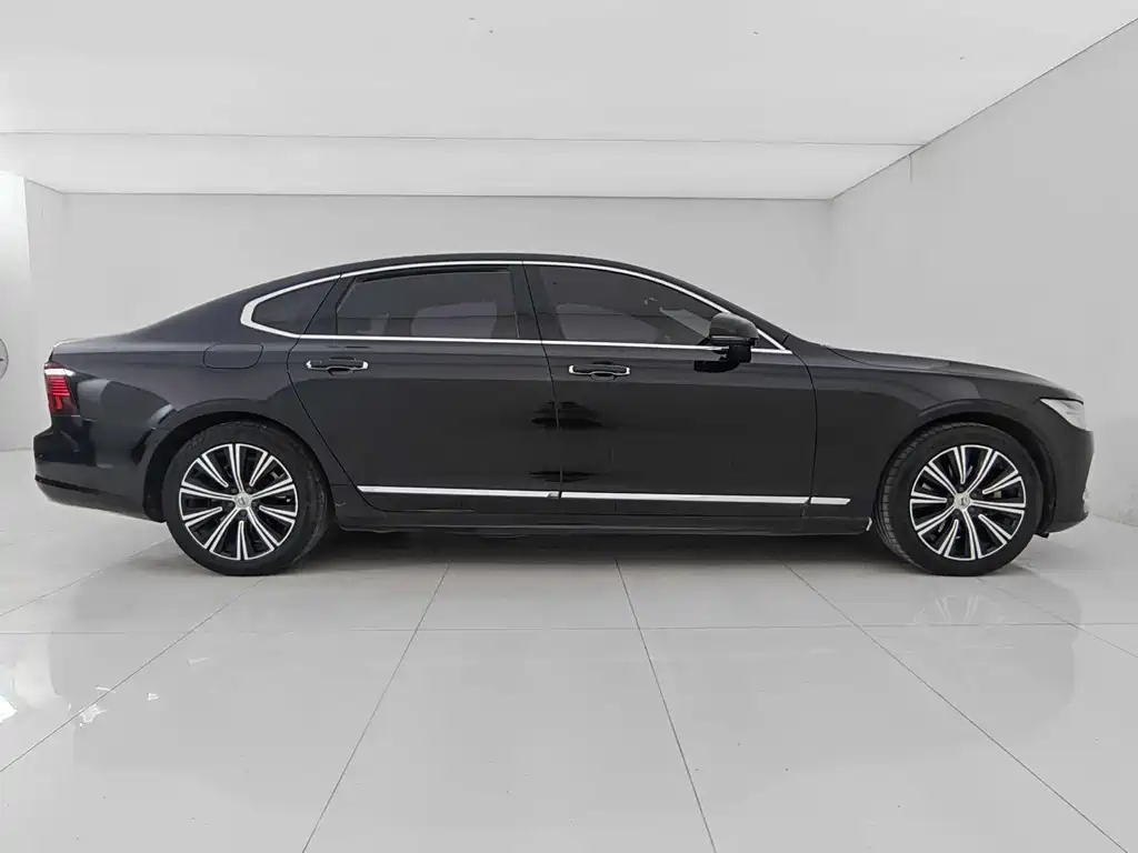 Volvo Volvo S90 2021 B5 Momentum Luxury Edition 2021 - thumbnail 8