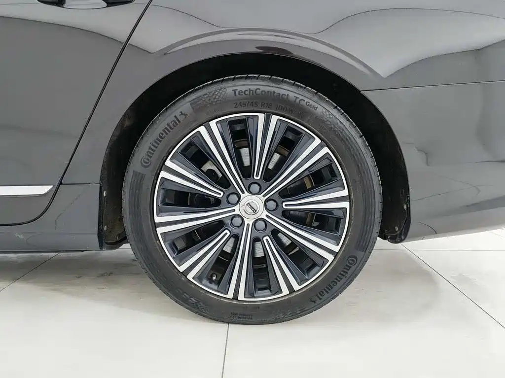 Volvo Volvo S90 2021 B5 Momentum Luxury Edition 2021 - thumbnail 9