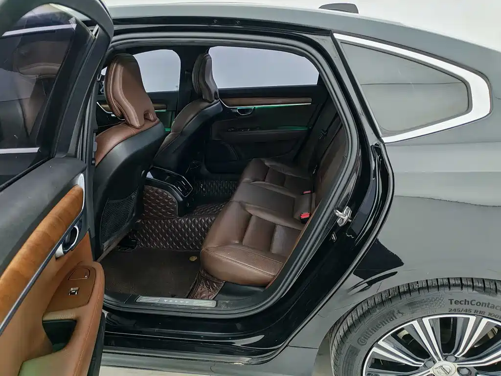 Volvo Volvo S90 2021 B5 Momentum Luxury Edition 2021 - thumbnail 13