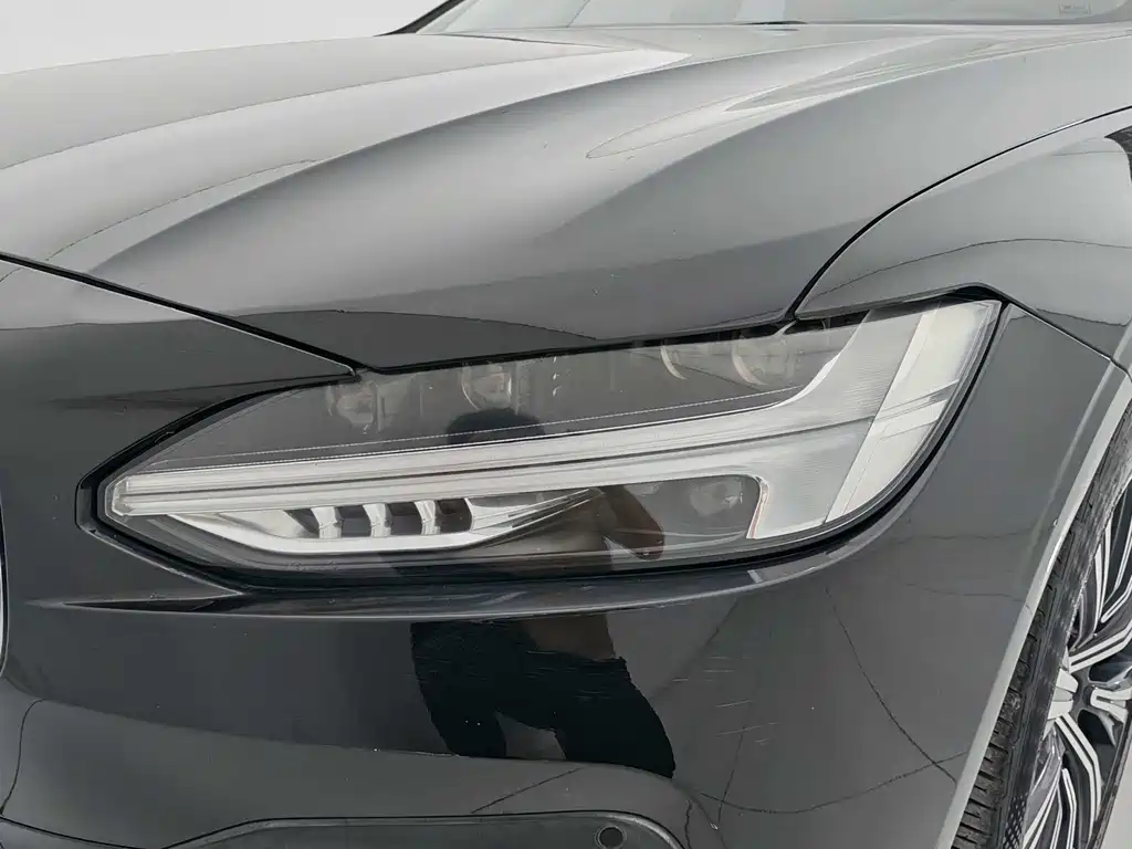 Volvo Volvo S90 2021 B5 Momentum Luxury Edition 2021 - thumbnail 21