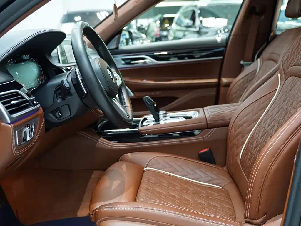 BMW BMW 7 Series 2022 740Li xDrive Executive M Sport Package 2022 - thumbnail 3