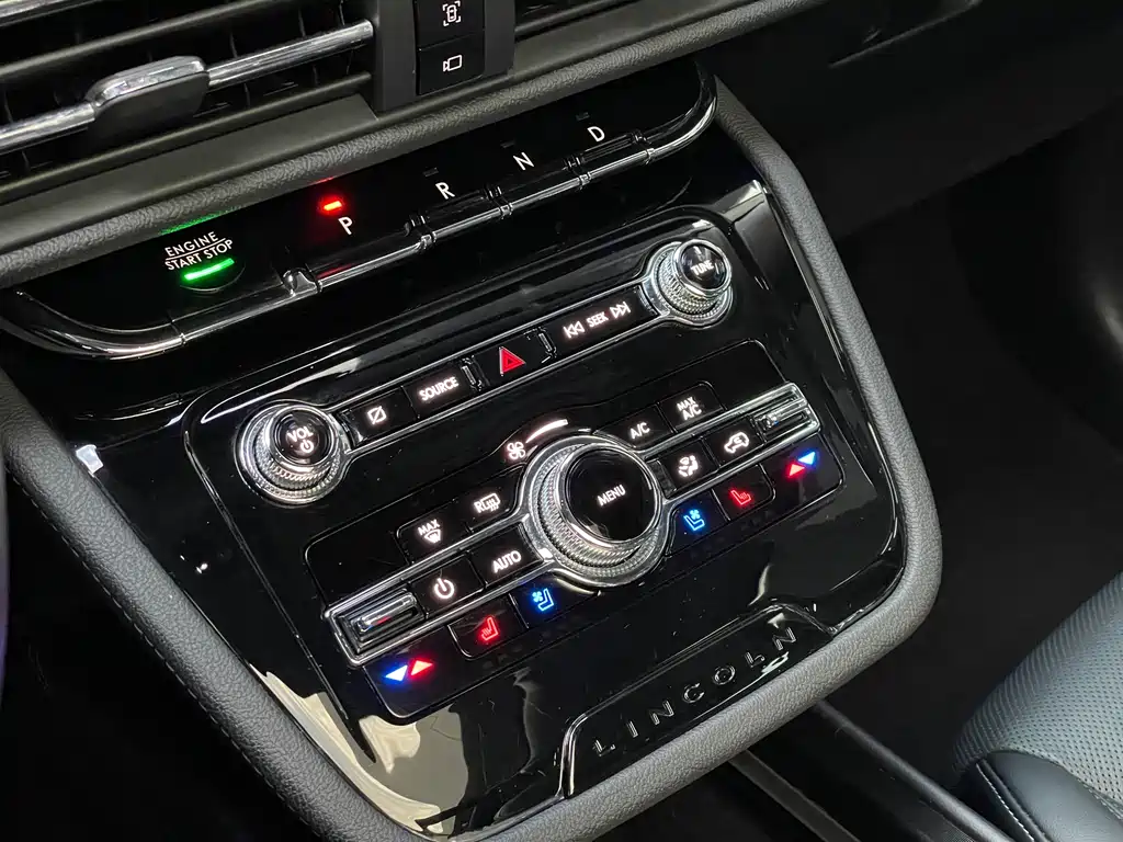 Lincoln Liberator 2020 2.0T Two-Wheel Drive Elegant Edition 2021 - thumbnail 8