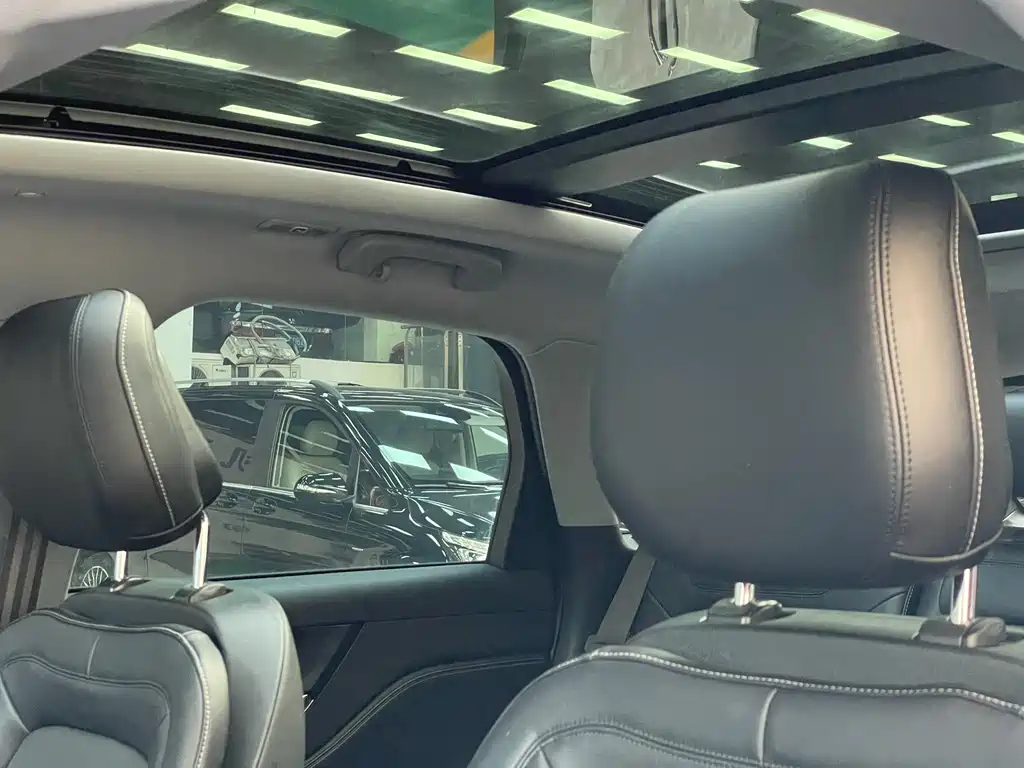 Lincoln Liberator 2020 2.0T Two-Wheel Drive Elegant Edition 2021 - thumbnail 9