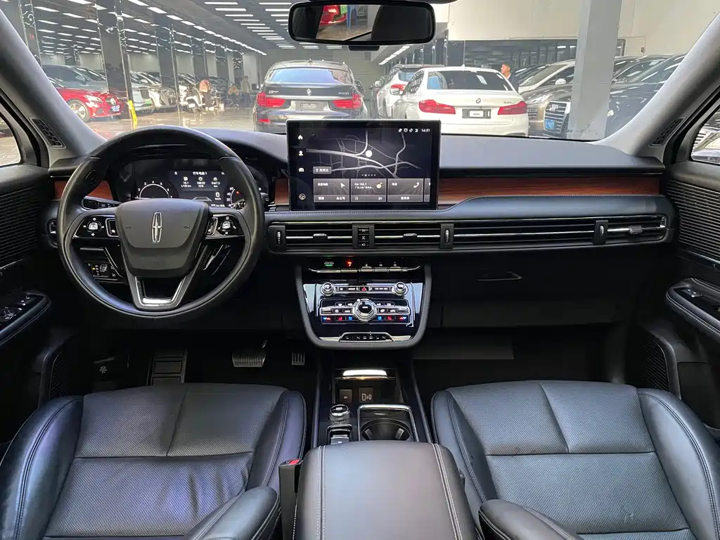 Lincoln Liberator 2020 2.0T Two-Wheel Drive Elegant Edition 2021 - thumbnail 10