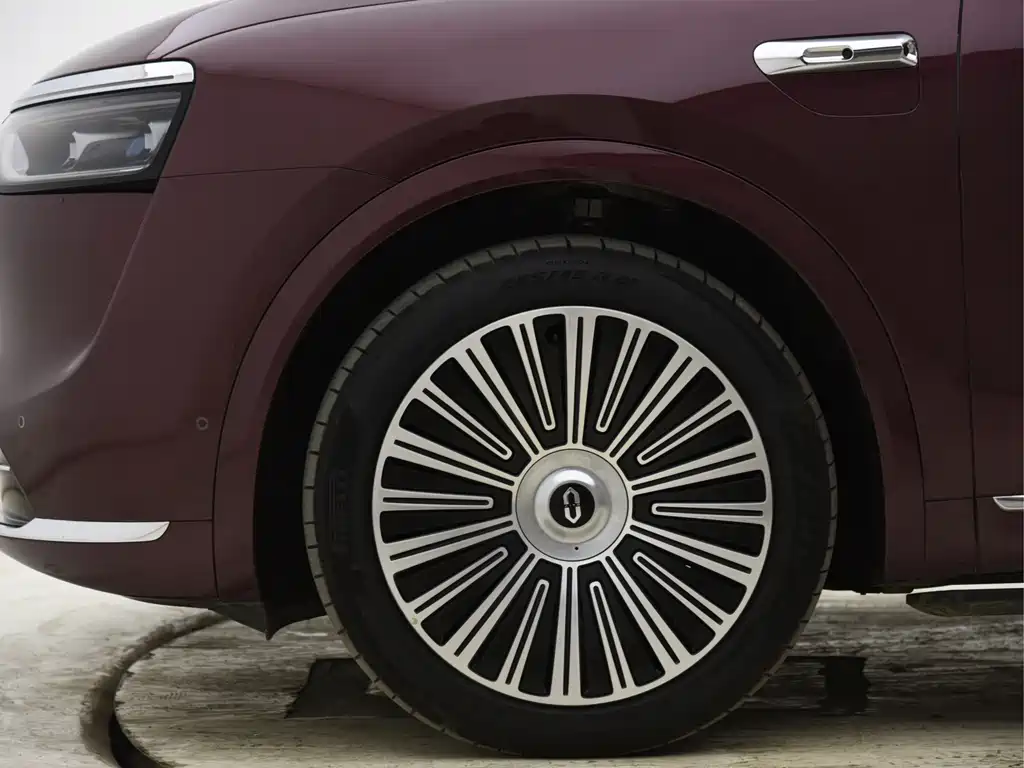 AITO Qijie Aito M8 2025 Extended Range Ultra 53.4kWh 5-seat Version with 192-line LiDAR 2025 - thumbnail 3