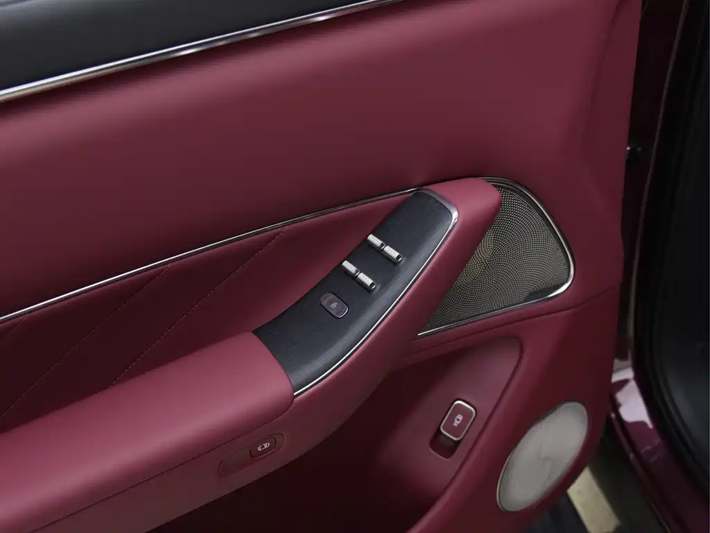 AITO Qijie Aito M8 2025 Extended Range Ultra 53.4kWh 5-seat Version with 192-line LiDAR 2025 - thumbnail 11