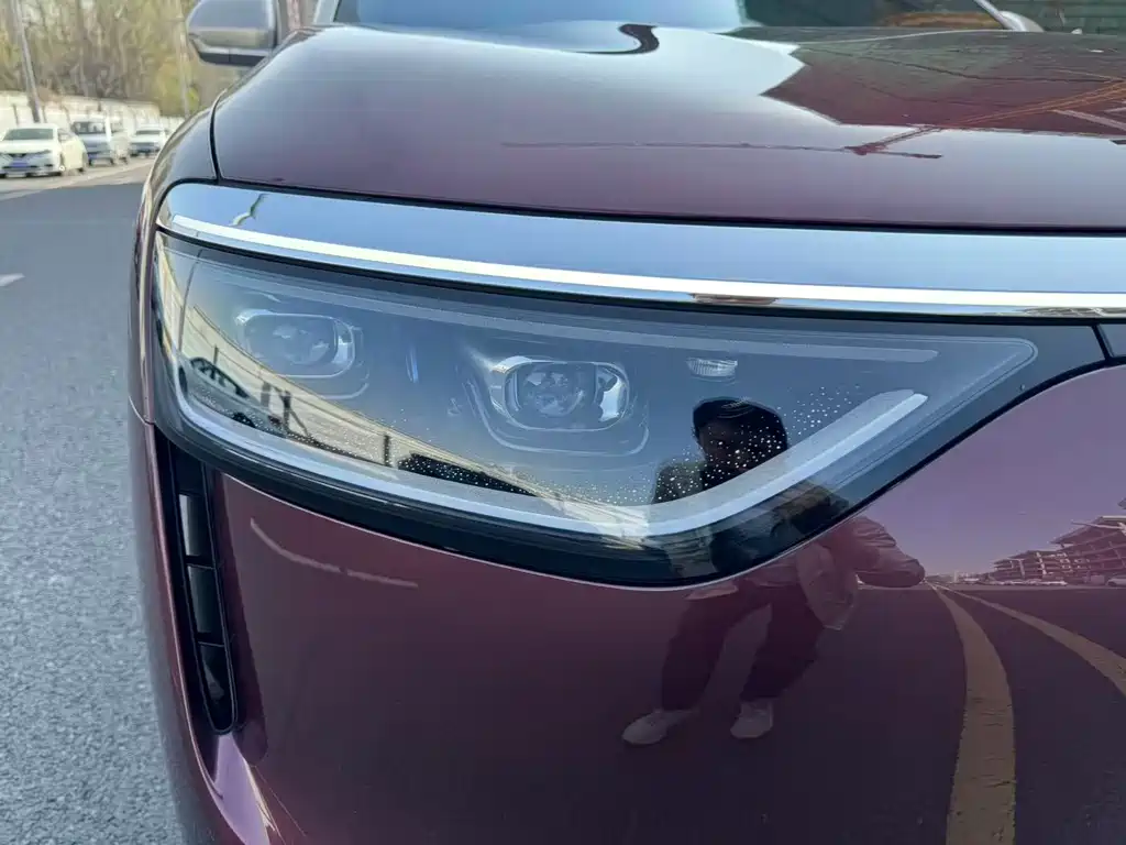 AITO Qijie Aito M8 2025 Extended Range Ultra 53.4kWh 5-seat Version with 192-line LiDAR 2025 - thumbnail 18