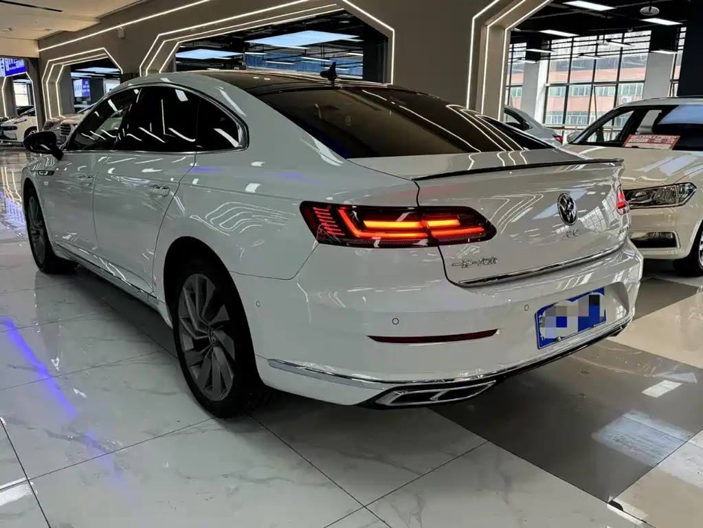 Volkswagen FAW-Volkswagen CC 2023 380TSI Dazzling Edition 2023 - thumbnail 3