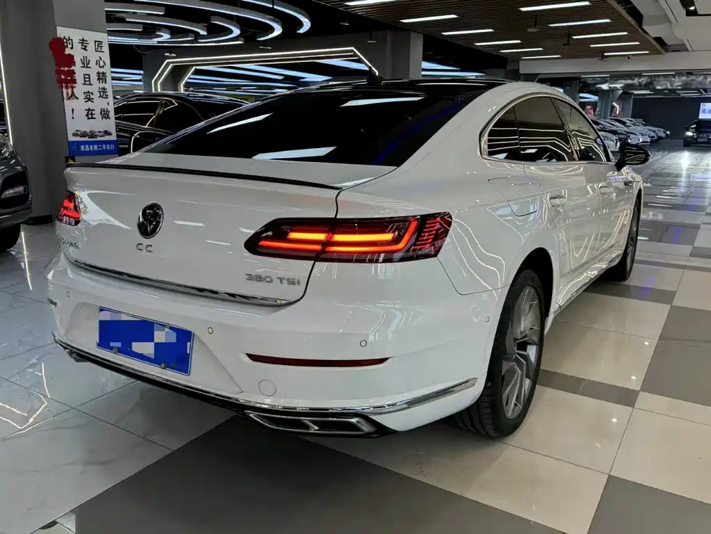Volkswagen FAW-Volkswagen CC 2023 380TSI Dazzling Edition 2023 - thumbnail 4