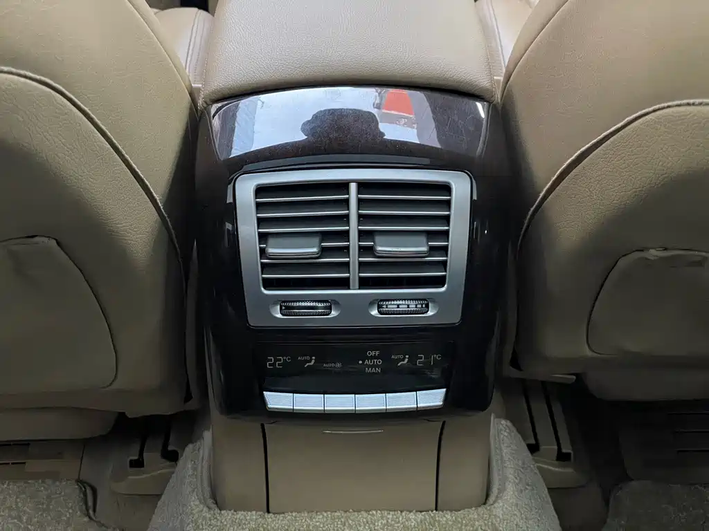 Mercedes-Benz Mercedes-Benz S-Class 2010 S 300 L Premium Edition 2011 - thumbnail 10