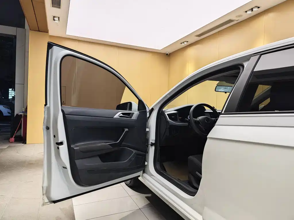 Volkswagen Volkswagen Polo 2023 Plus 1.5L Automatic Comfort Edition 2023 - thumbnail 7
