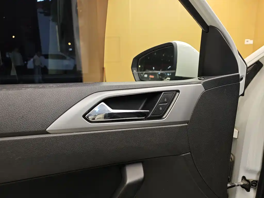 Volkswagen Volkswagen Polo 2023 Plus 1.5L Automatic Comfort Edition 2023 - thumbnail 8