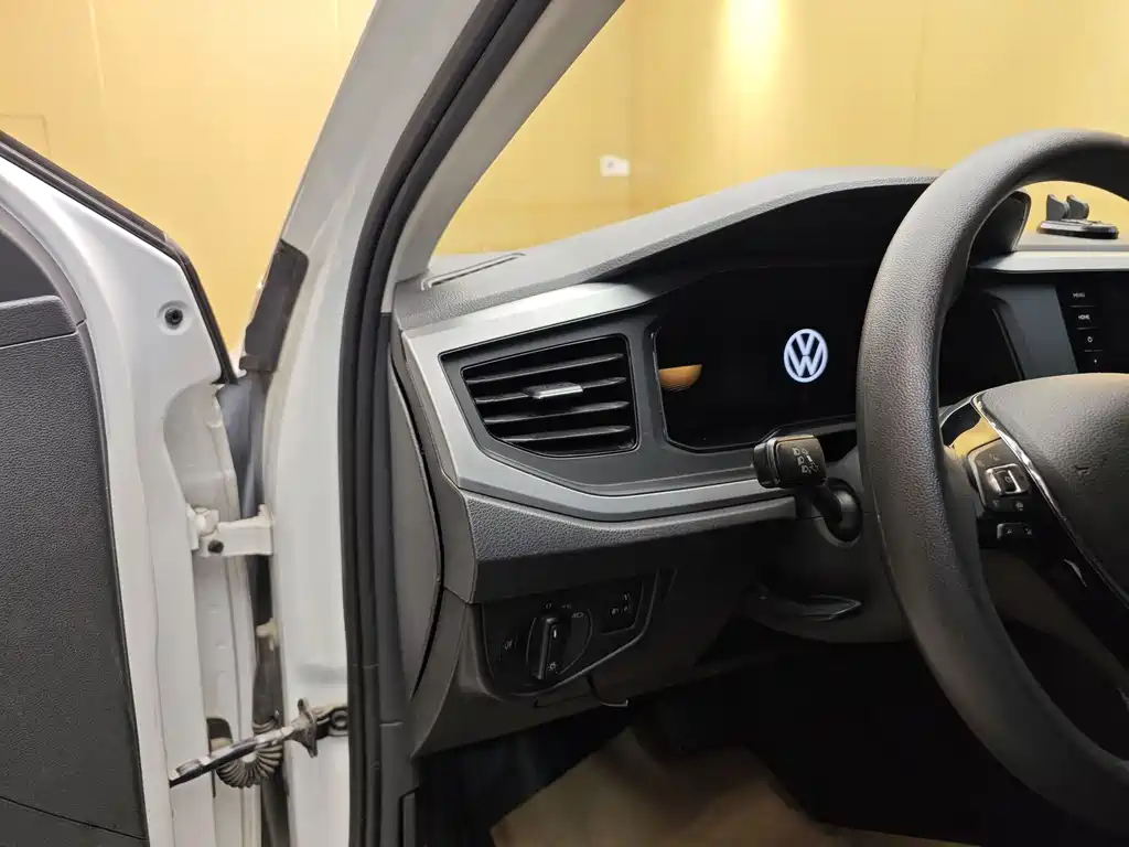 Volkswagen Volkswagen Polo 2023 Plus 1.5L Automatic Comfort Edition 2023 - thumbnail 11
