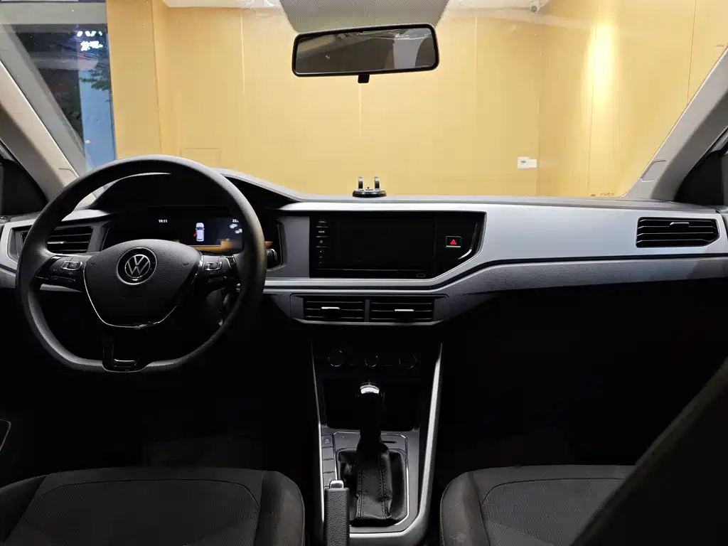 Volkswagen Volkswagen Polo 2023 Plus 1.5L Automatic Comfort Edition 2023 - thumbnail 19