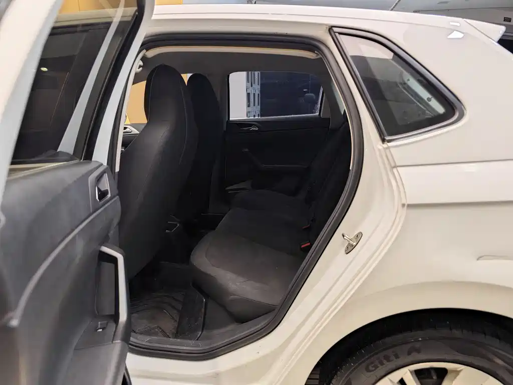 Volkswagen Volkswagen Polo 2023 Plus 1.5L Automatic Comfort Edition 2023 - thumbnail 21