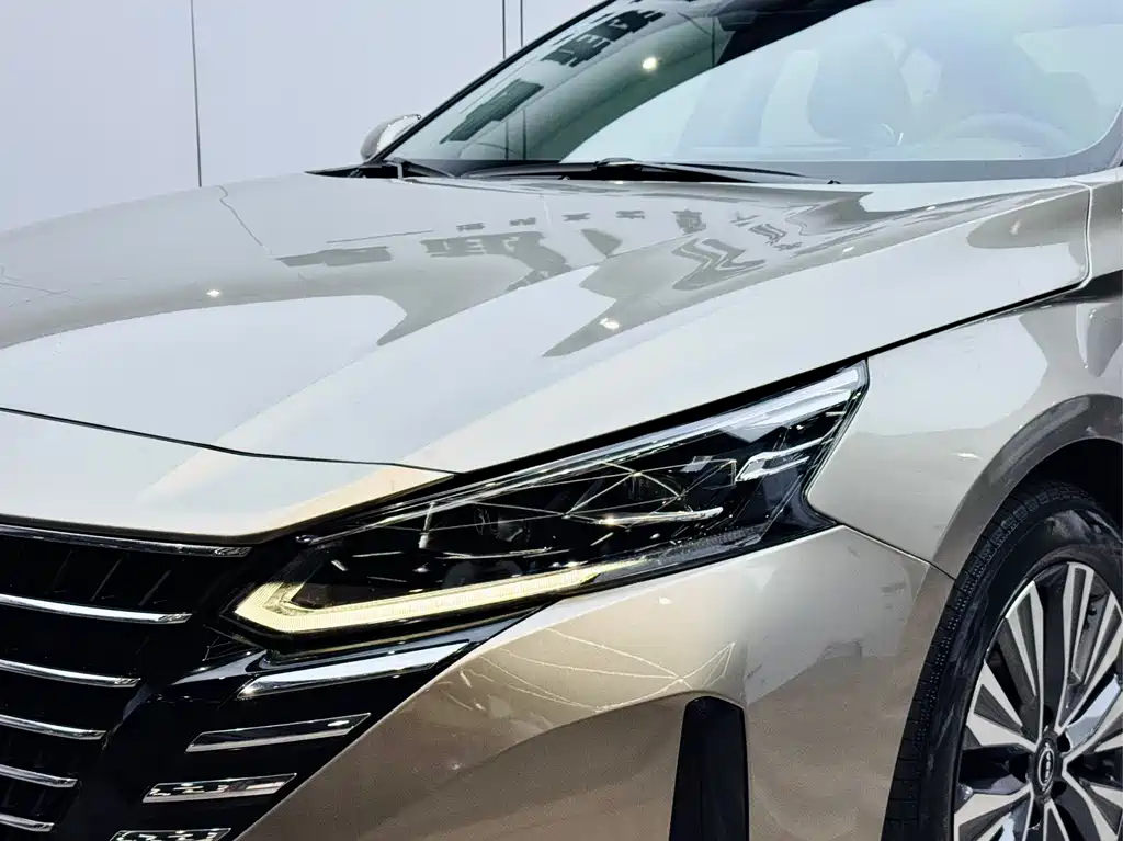 Nissan Nissan Altima 2022 2.0L XL-TLS Premium Edition 2022 - thumbnail 5