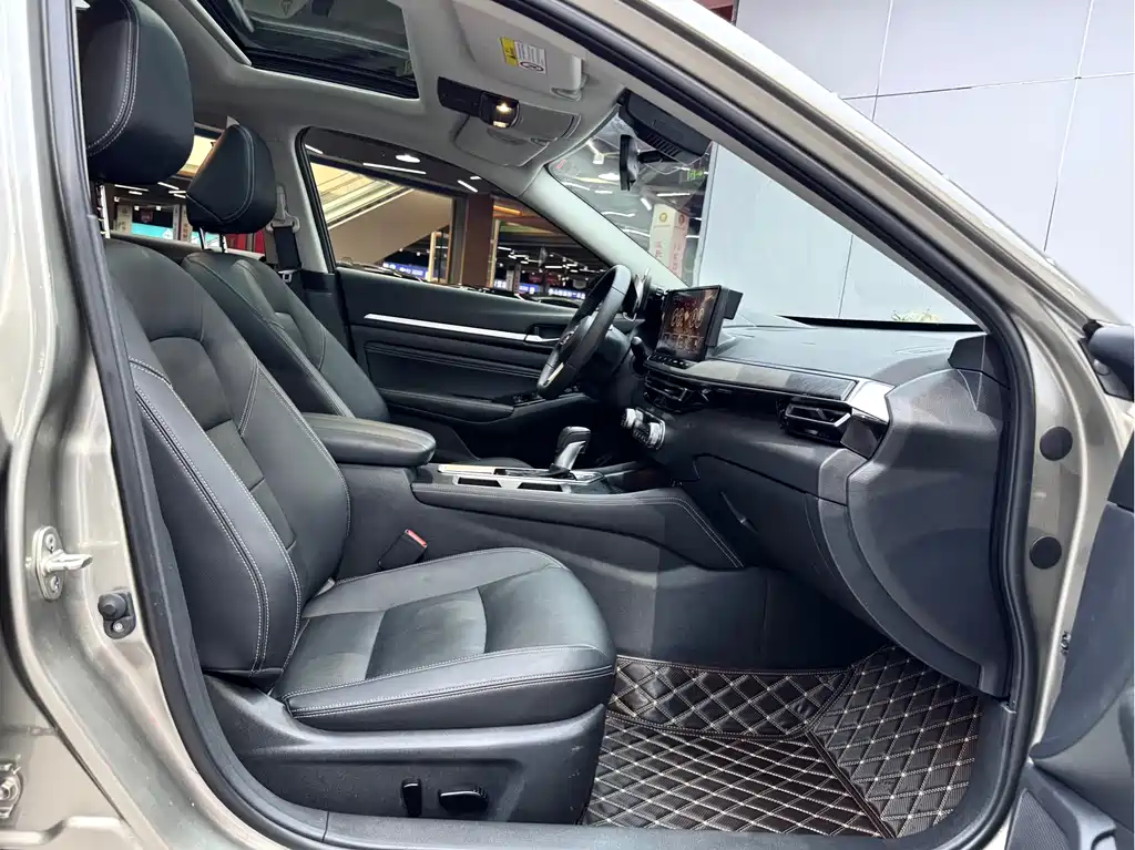 Nissan Nissan Altima 2022 2.0L XL-TLS Premium Edition 2022 - thumbnail 26