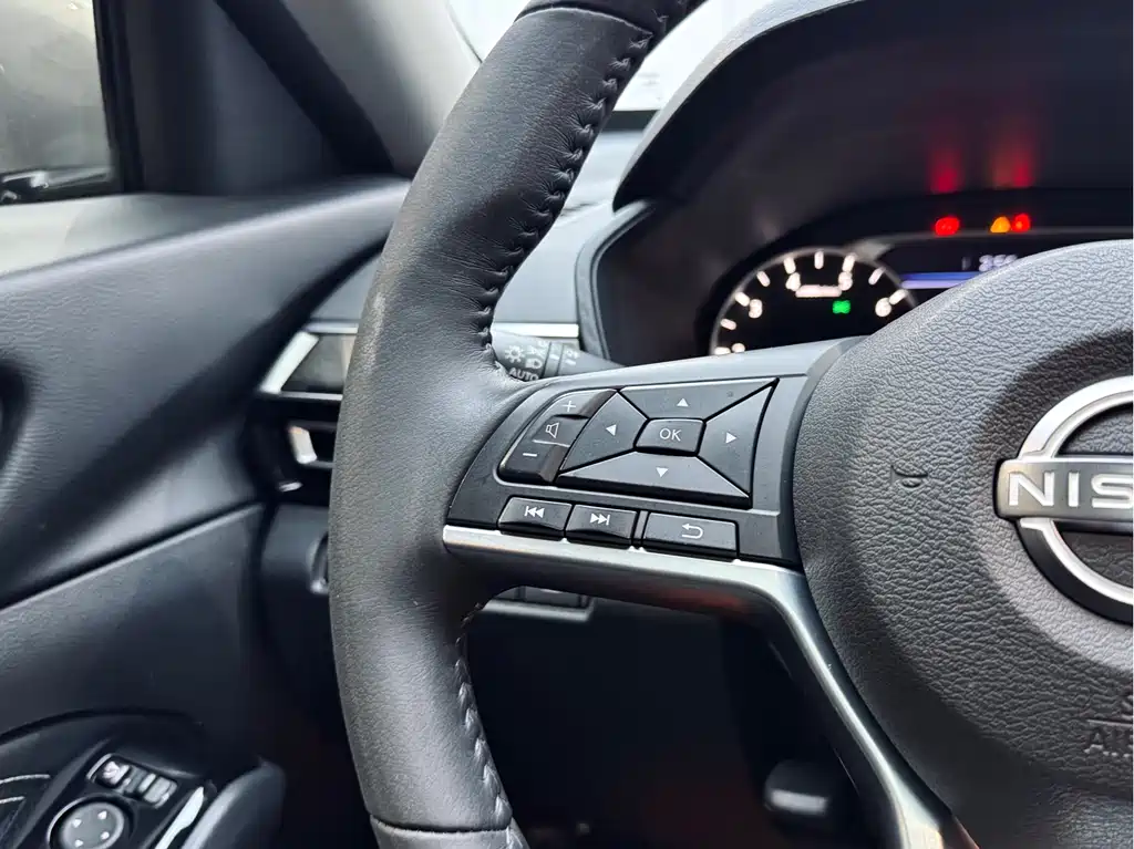 Nissan Nissan Altima 2022 2.0L XL-TLS Premium Edition 2022 - thumbnail 28