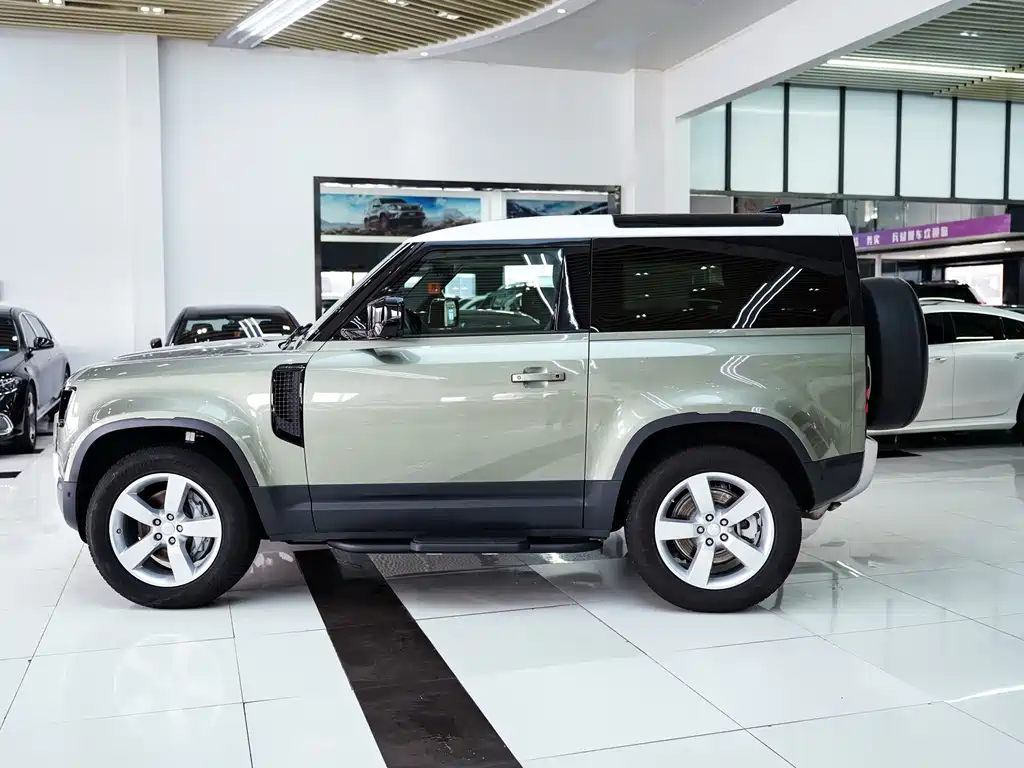 Land Rover Land Rover Defender 2021 90 P400 Heritage Edition 2021 - thumbnail 3