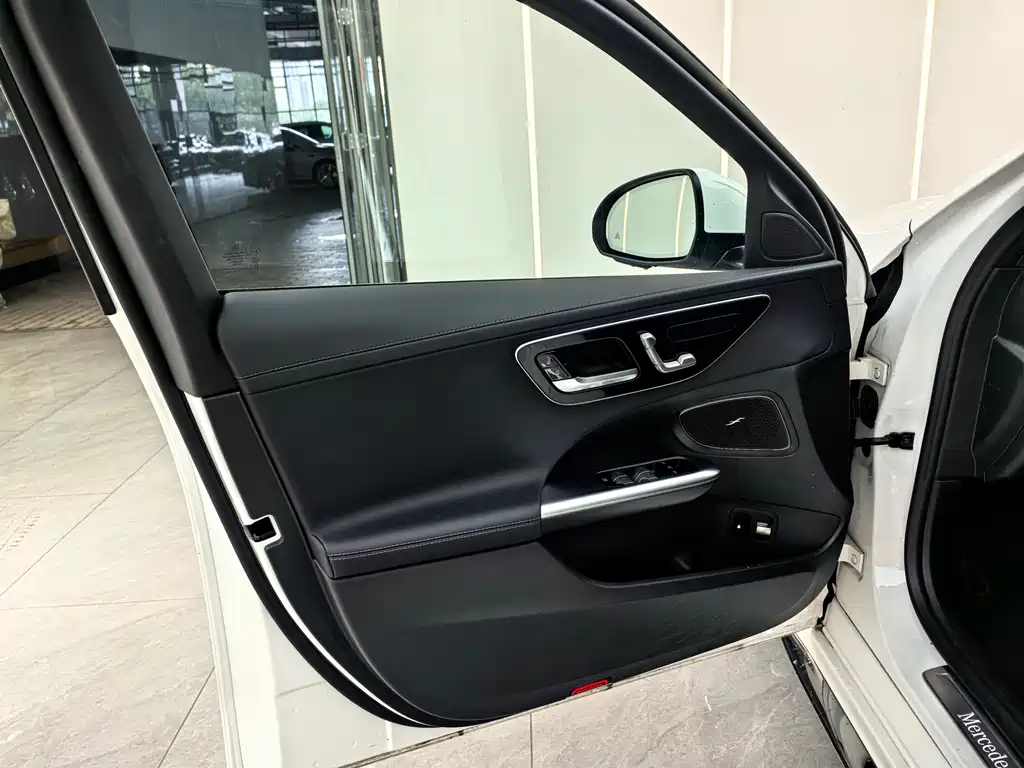 Mercedes-Benz Mercedes-Benz C-Class Plug-in Hybrid 2024 C 350 eL 2024 - thumbnail 9
