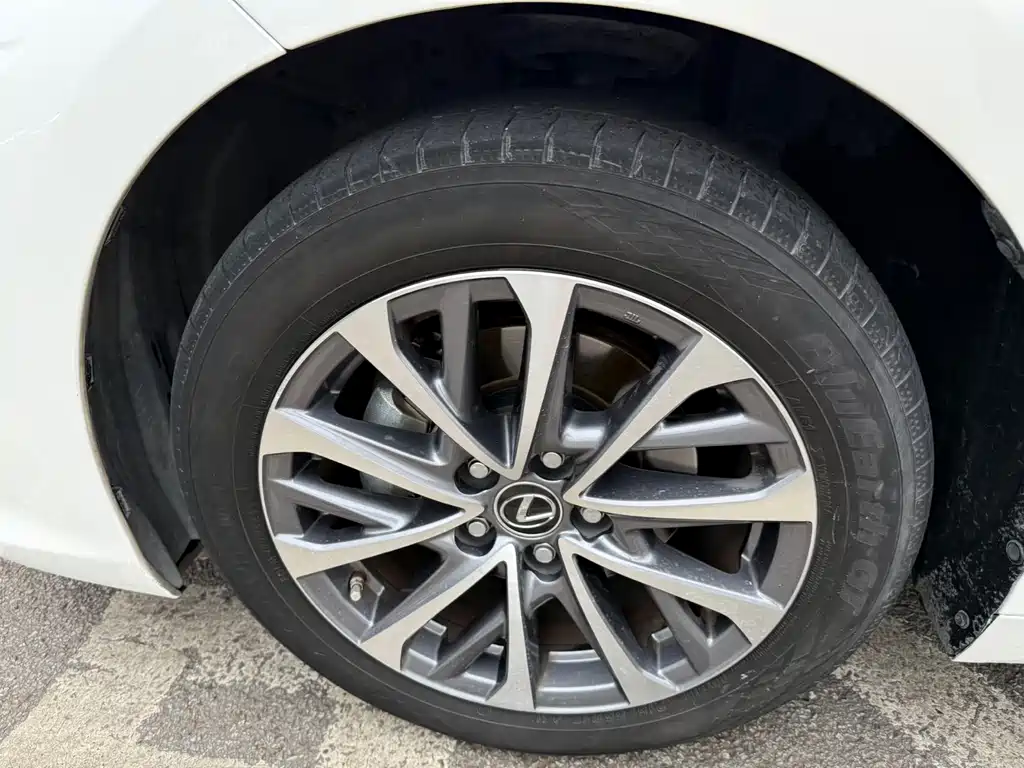 Lexus Lexus ES 2022 200 Excellent Edition 2023 - thumbnail 16