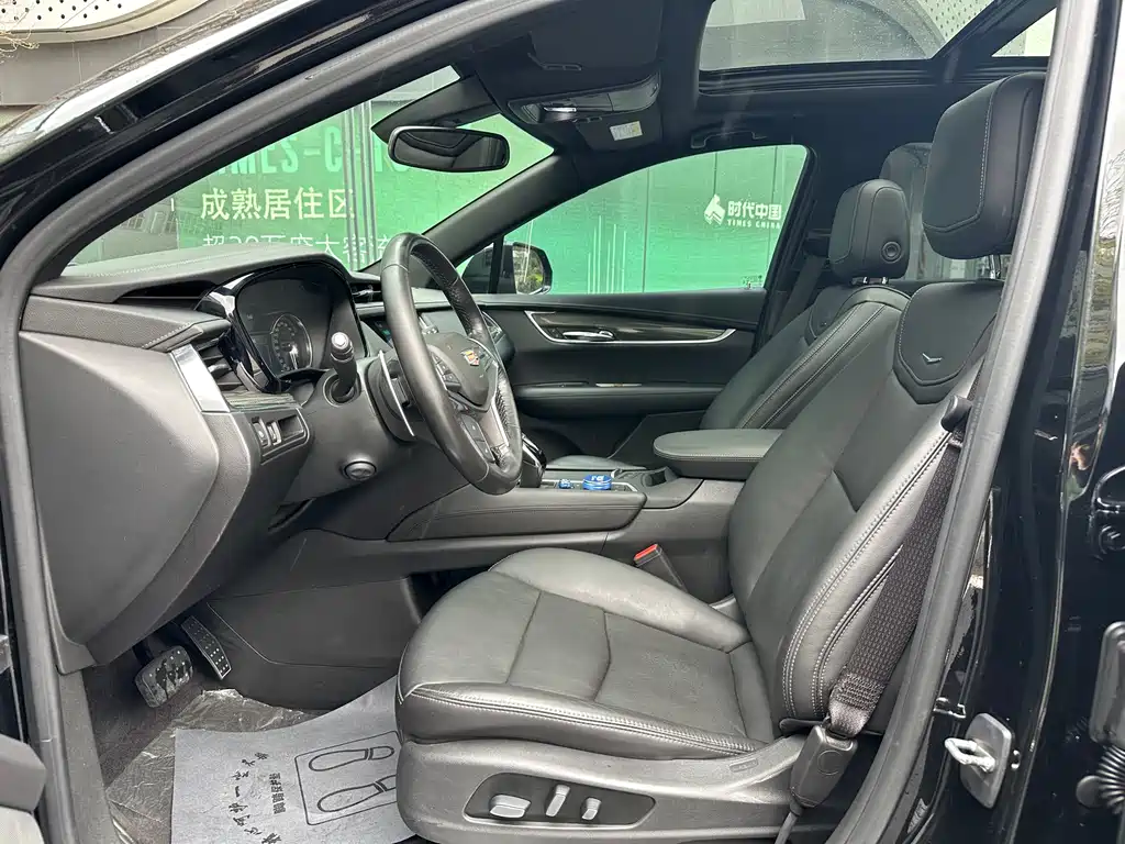 Cadillac Cadillac XT6 2021 2.0T Luxury 6-Seat FWD 2021 - thumbnail 5