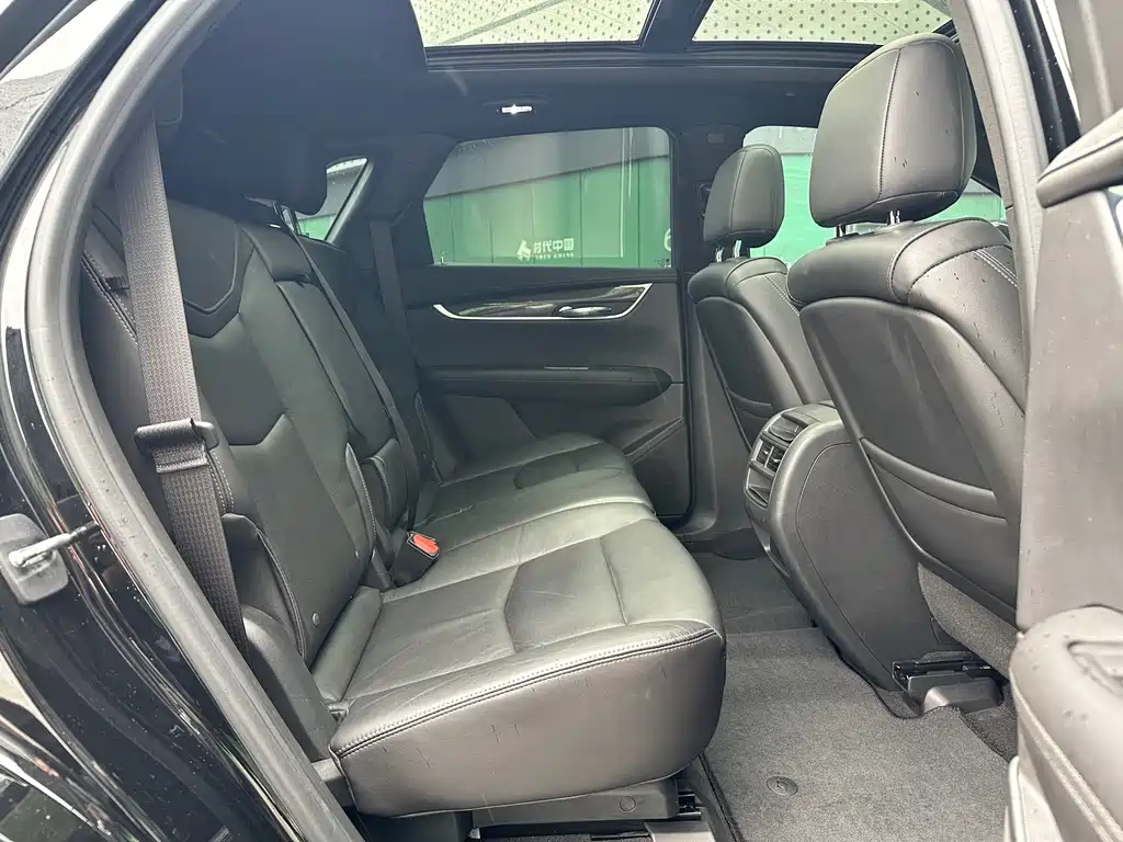 Cadillac Cadillac XT6 2021 2.0T Luxury 6-Seat FWD 2021 - thumbnail 8