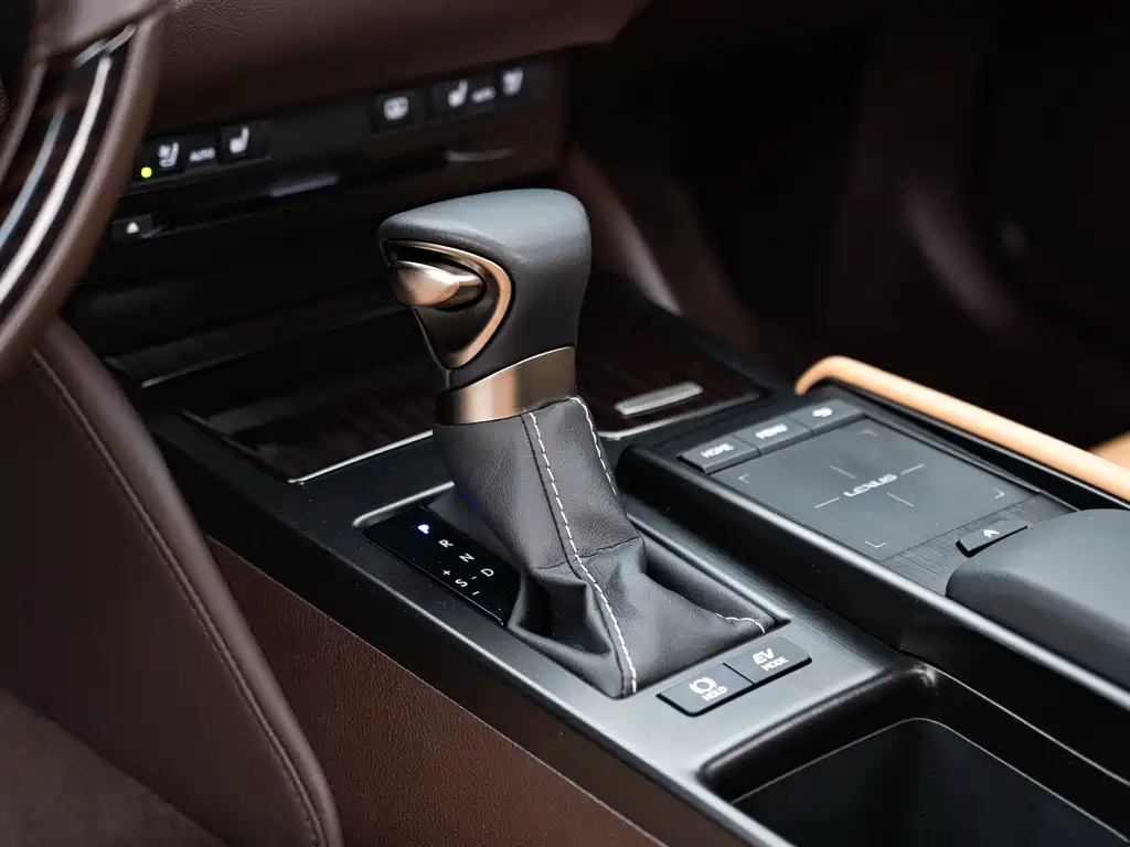Lexus Lexus ES 300h 2020 Premium Edition 2021 - thumbnail 15