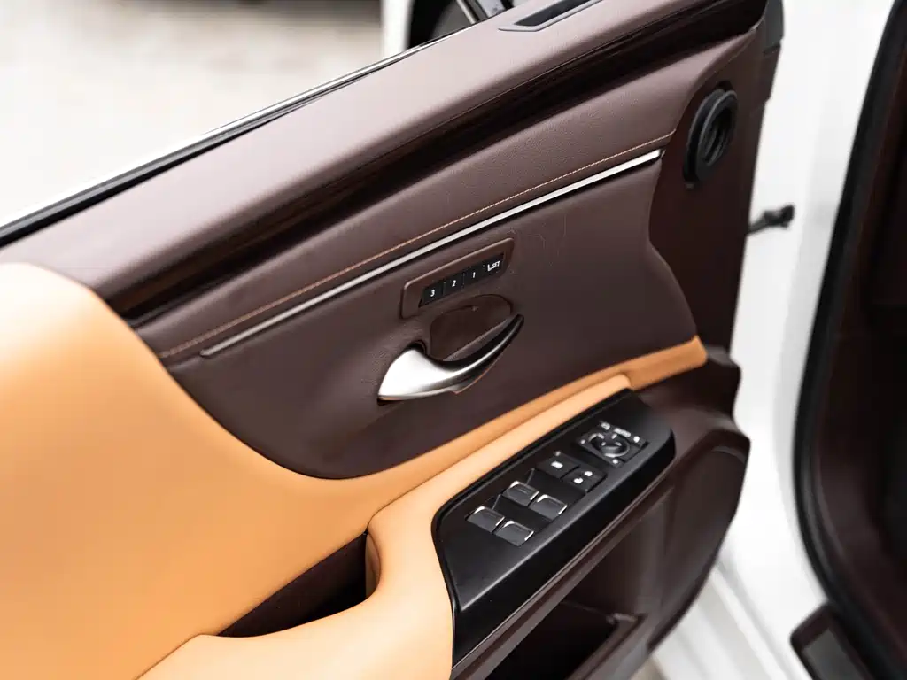 Lexus Lexus ES 300h 2020 Premium Edition 2021 - thumbnail 19